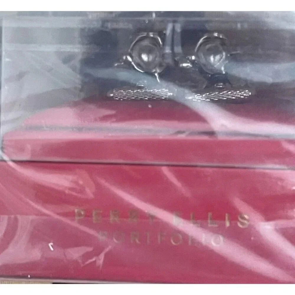 Perry Ellis item perry